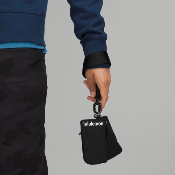 NWT LULULEMON Dual Pouch Wristlet - Picture 3 of 4